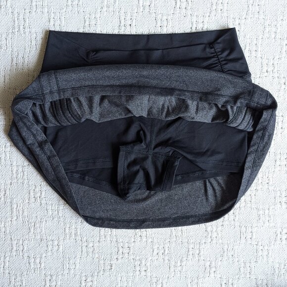 Lululemon Gray Black Hot N’ Sweaty Athletic Skirt Hot Yoga Size 6 - Picture 6 of 10